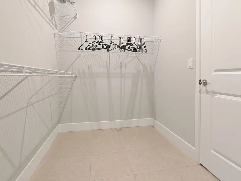 17982 Grand Prosperity Dr — Photo 32