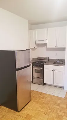 Rented by Blana LLC | media 20