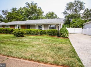 1100 N Argonne Ave, Sterling, VA 20164