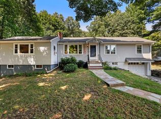 4 Brooksbie Rd, Bedford, MA 01730