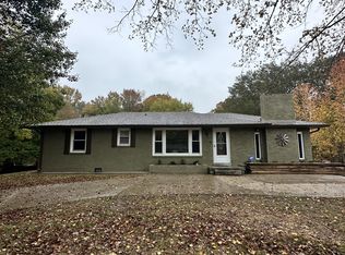 205 Excell Rd, Clarksville, TN 37043