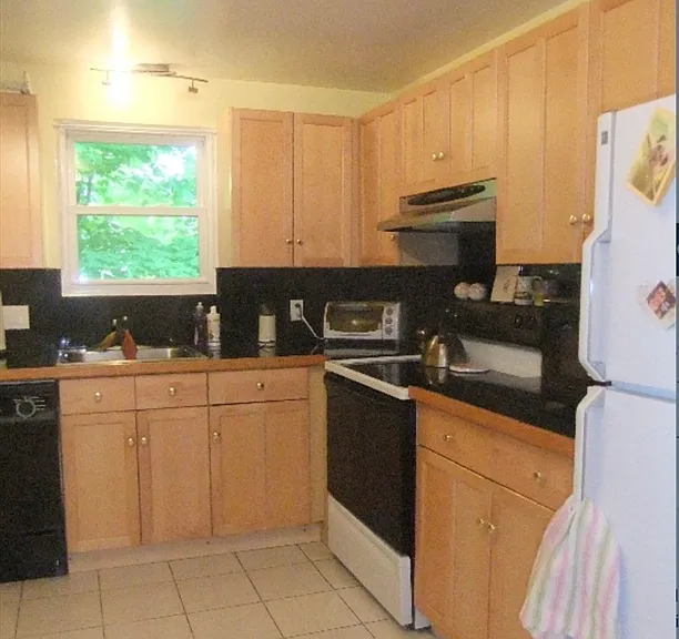 1185 Boylston St — Photo 1