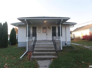 506 SW 4th St, Aledo, IL 61231