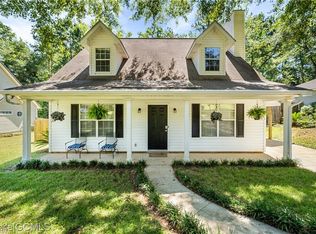 155 Richmond Rd #1/2, Daphne, AL 36526