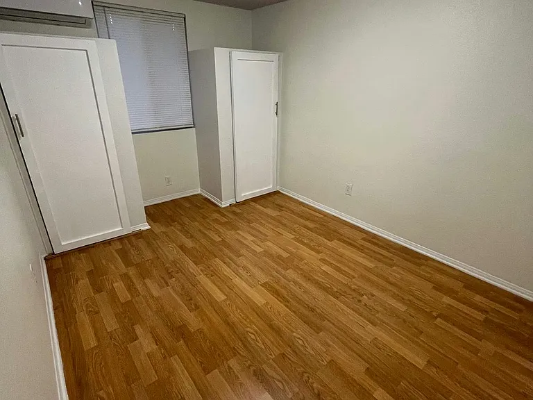 13423 Olive Dr #4 — Photo 11