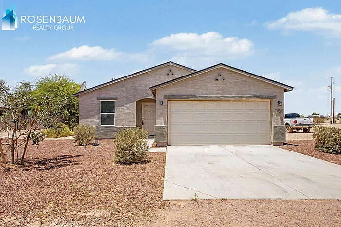3 bed, 2.0 bath, 1619 sqft, $1,545 — Photo 4