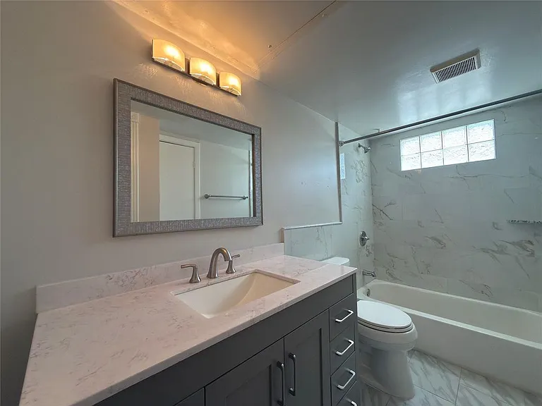 1502 Heights Blvd #9 — Photo 12