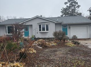 524 Park St, Plainwell, MI 49080