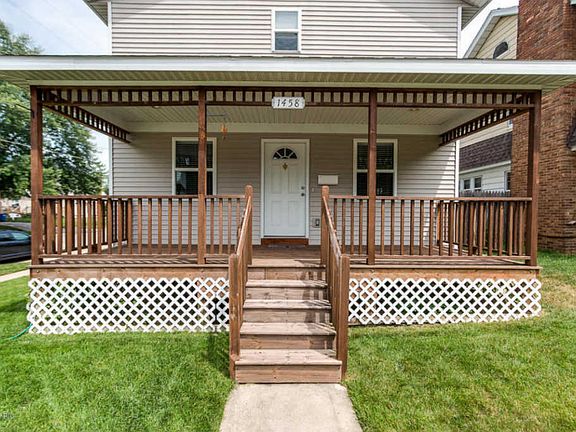 2nd image of 1458 Fremont Ave NW
