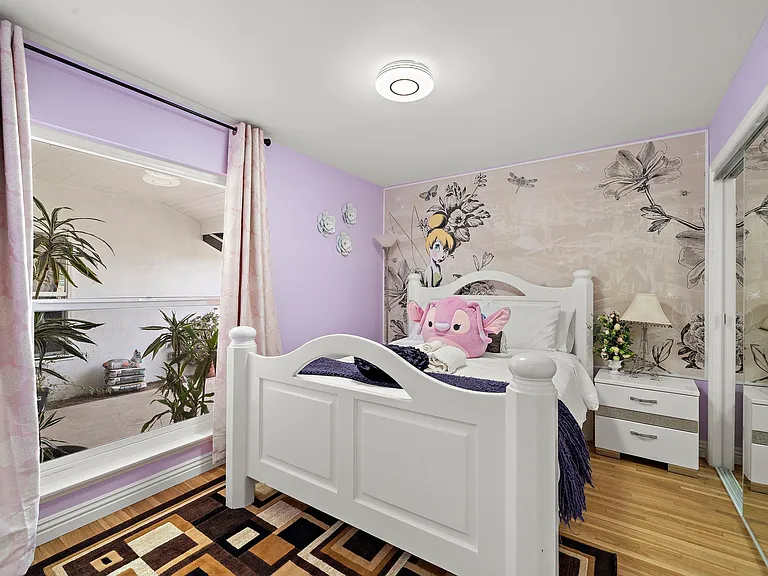10422 Gilbert St — Photo 16