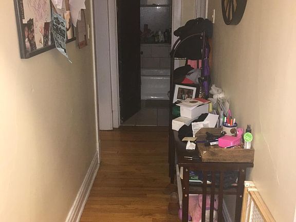 3rd image of 2711 W Wellington Ave #3