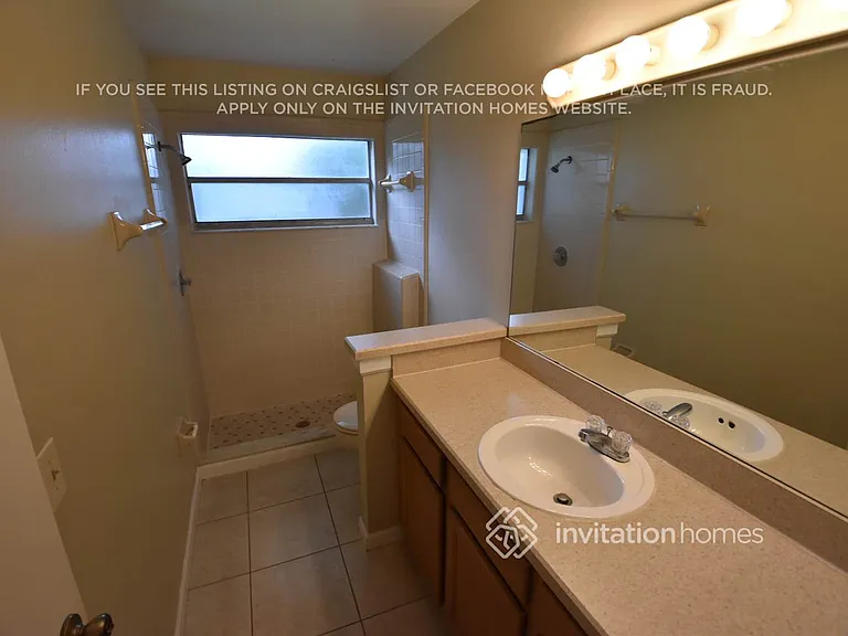 1070 Gwyn Cir — Photo 11