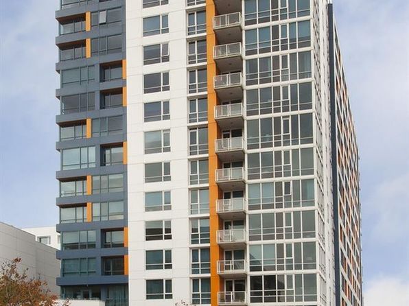 300 Berry St Unit 516