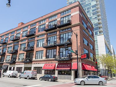 70 E 18th St UNIT 4D, Chicago, IL, 60616