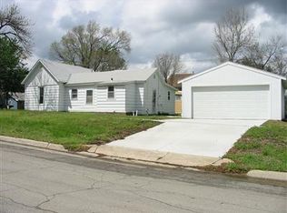 1002 Cottonwood St, Emporia, KS 66801
