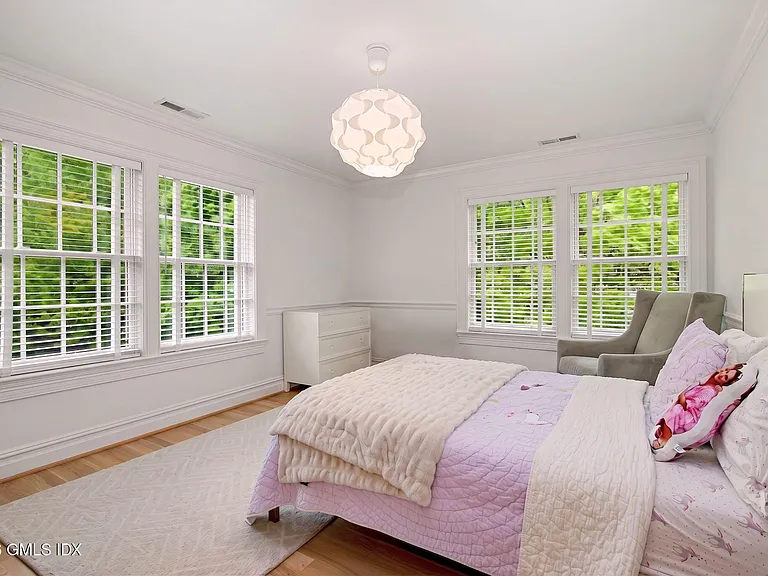 42 Breezemont Ave — Photo 18
