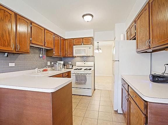 5th image of 11241 S Cherry Ct #56A