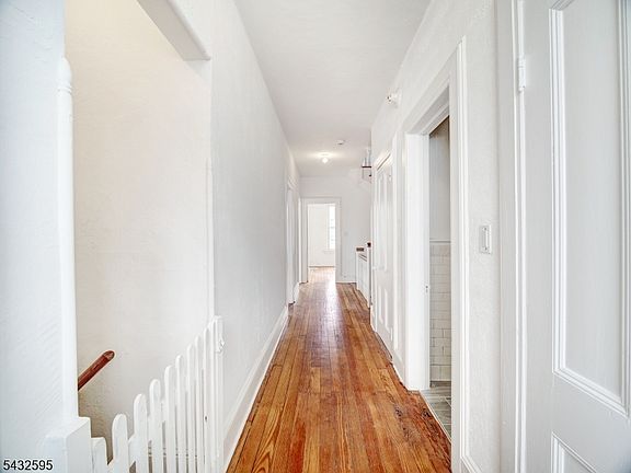 4th image of 444 N Broad St