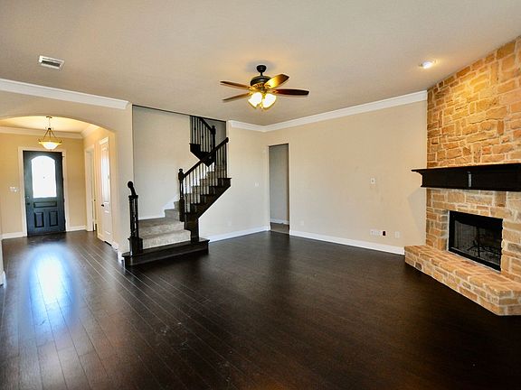 3rd image of 2529 Elk Hollow Ln