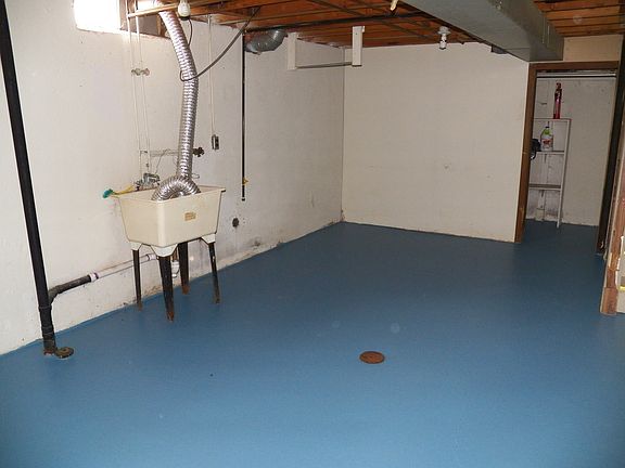3rd image of 10179 Wheeler St