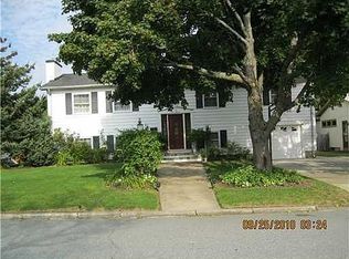 111 Dellwood Rd, Cranston, RI 02920