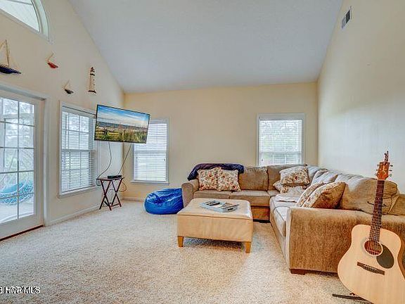 4th image of 106 Ravennaside Dr NW