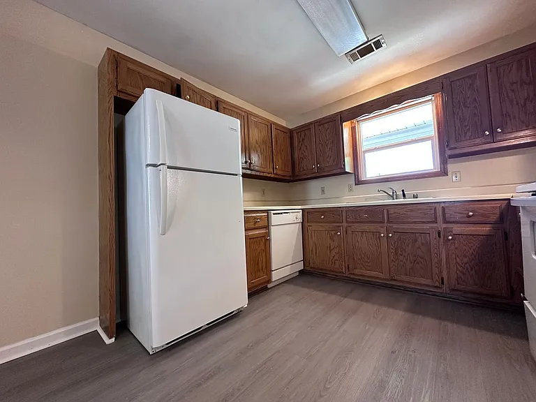 34 Stoneybrook — Photo 4
