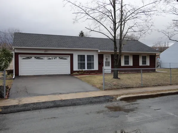 13 Filmore St, Washington, NJ 07882