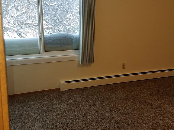 2nd image of 1005 S Washington Ave #303