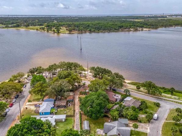 4 NW Baublits Dr, Perdido Key, FL 32507