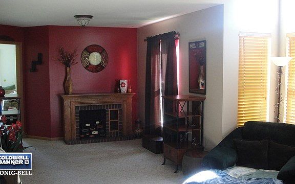 3rd image of 806 Stone Creek Cir