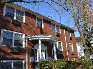 1050 Hope St APT 6, Providence, RI 02906