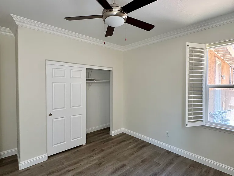 387 Town Forest Ct #2 — Photo 4