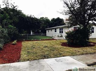 1605 W 10th St, Riviera Beach, FL 33404