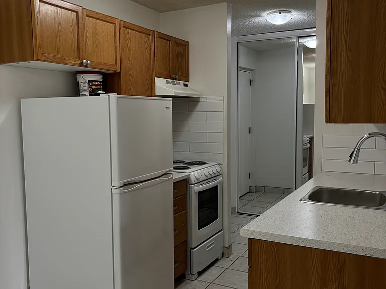 820 5th Ave SW — Photo 8