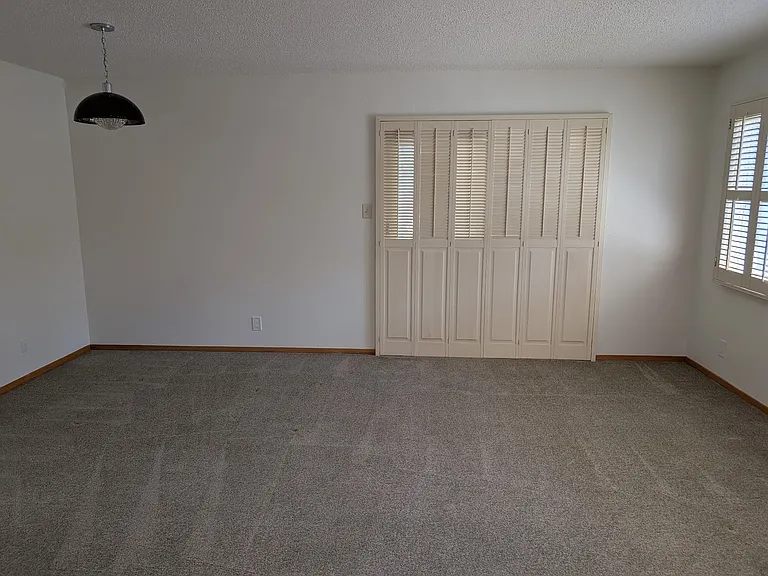 10470 Pineville Ave — Photo 11