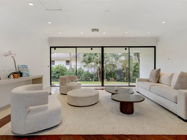 8118 Los Pinos Blvd, Coral Gables, FL 33143