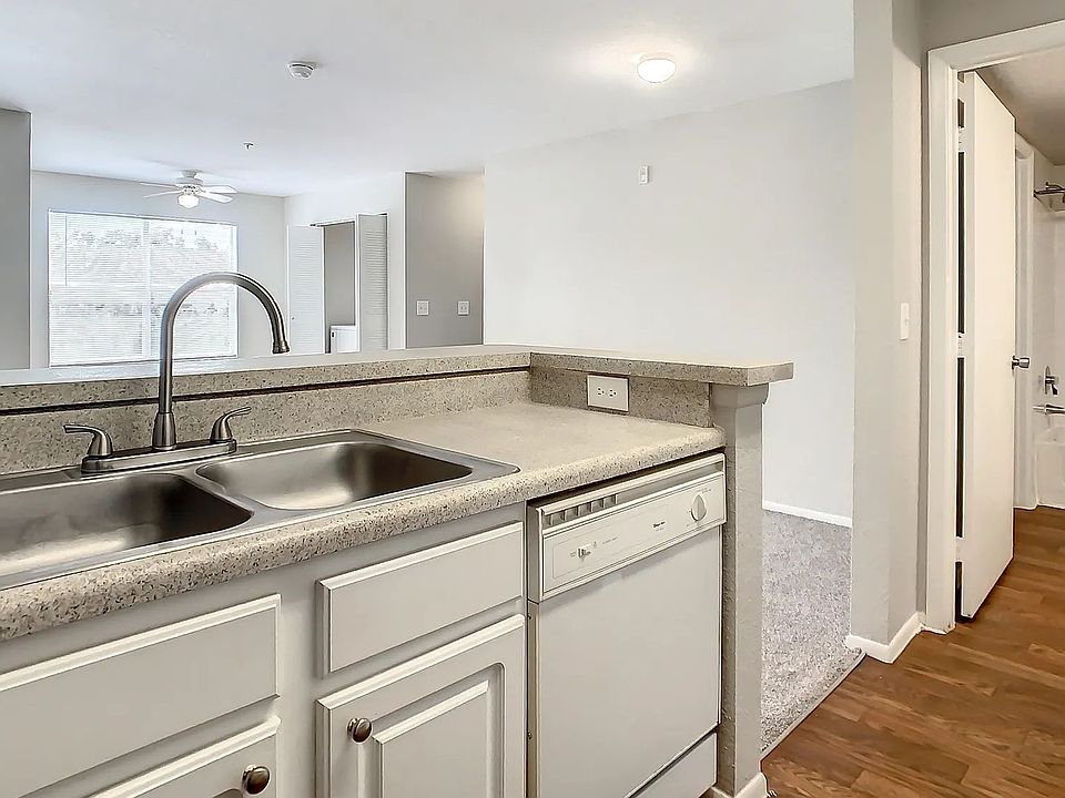 All apartment homes feature a breakfast bar overlooking your living room