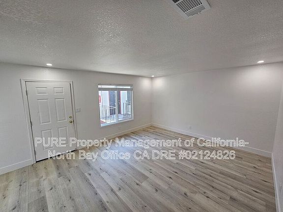2nd image of 308 Cooper Ln Unit 7
