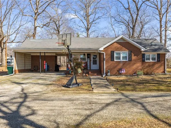 5513 Nc Highway 700, Eden, NC 27288