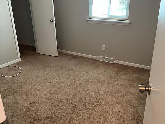 5th image of 1518 Philmont Ave