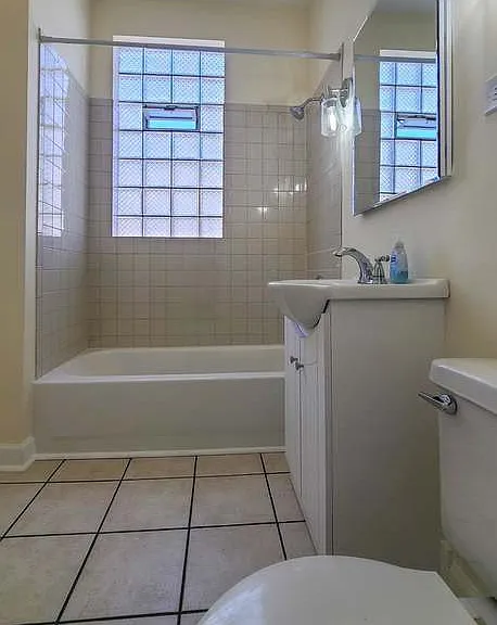 1905 Highland Ave — Photo 2