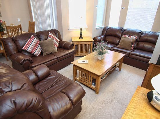 TR3C407-LivingAreaScene2