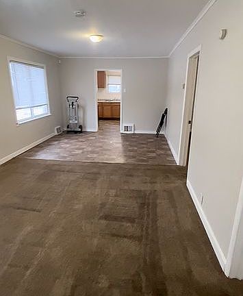 4th image of 82 Forest St