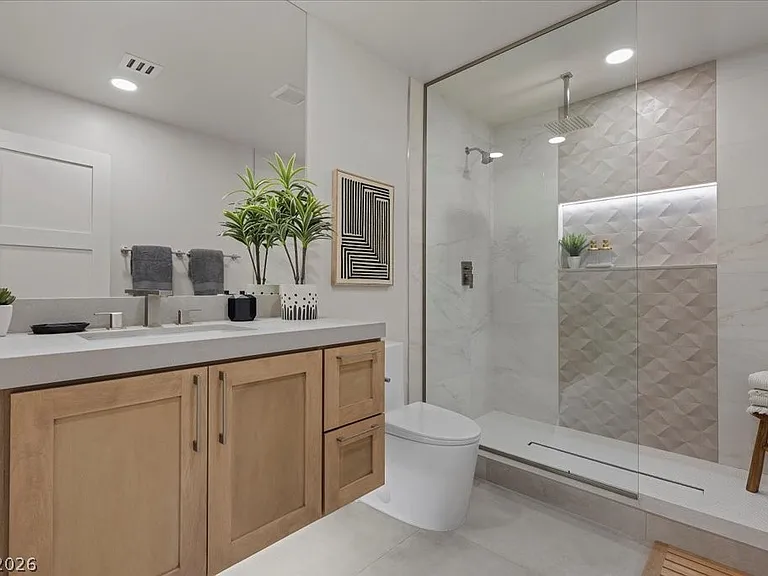 2401 Driftwood Dr — Photo 57