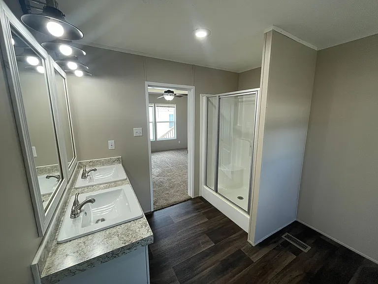 Amherst Ridge — Photo 19
