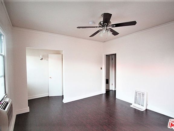 4th image of 444 1/2 N Orange Grove Ave