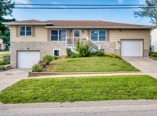919 3rd Ave, Fulton, IL 61252