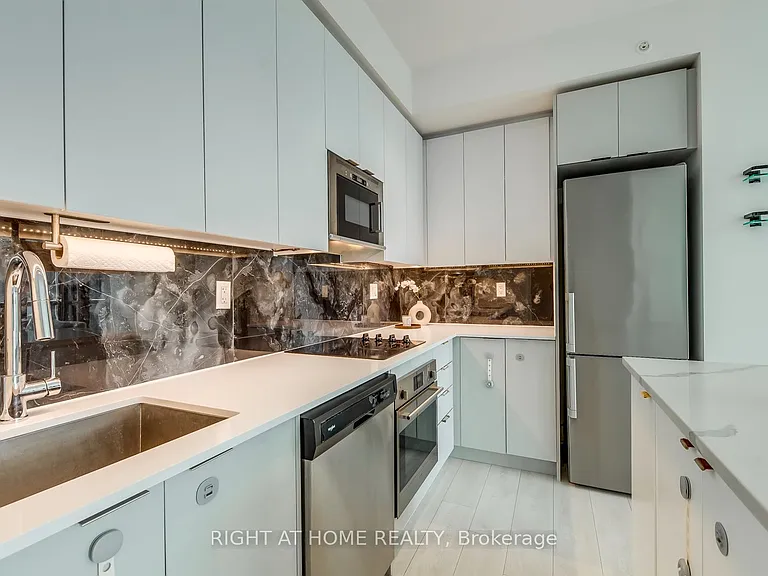 2916 Highway 7 Rd #3202 — Photo 12