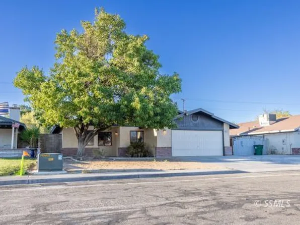 820 Walker Ln, Ridgecrest, CA 93555